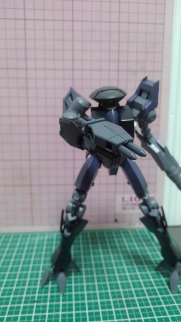 武装紹介
対MS用二連装パイルバンカー「EPB‐01 NIOU」
フェブリオインダストリアルが得意とするMS用武装の一つ、本機には備え付けだが単品での販売もしている
ちなみに名前は仏教用語から来ている