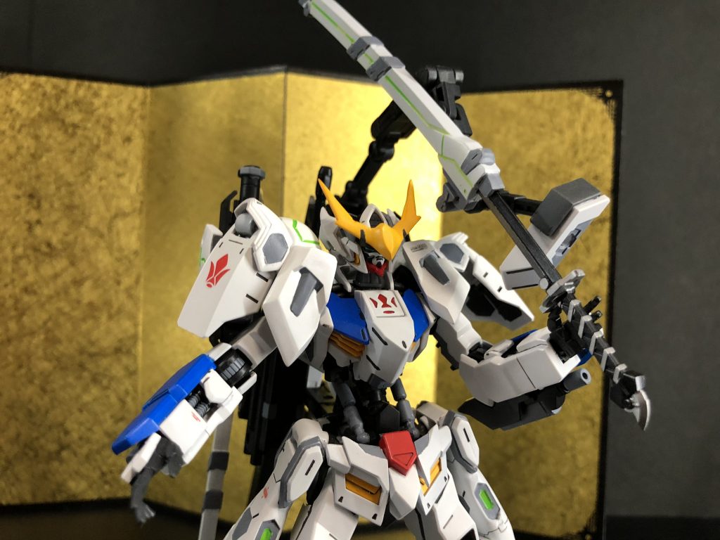 バックパックはサブアームで抜刀も簡単!