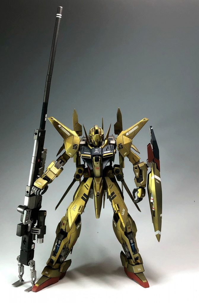 メガバズーカランチャーを意識して、かなり長めのロングライフルを装備させました。