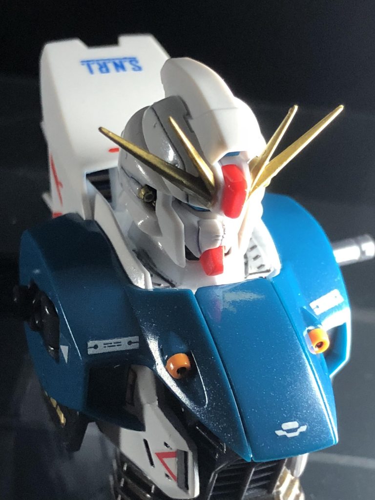 組み付け
磨きだしを頑張ったので顔が胸に反射して写り込みました!