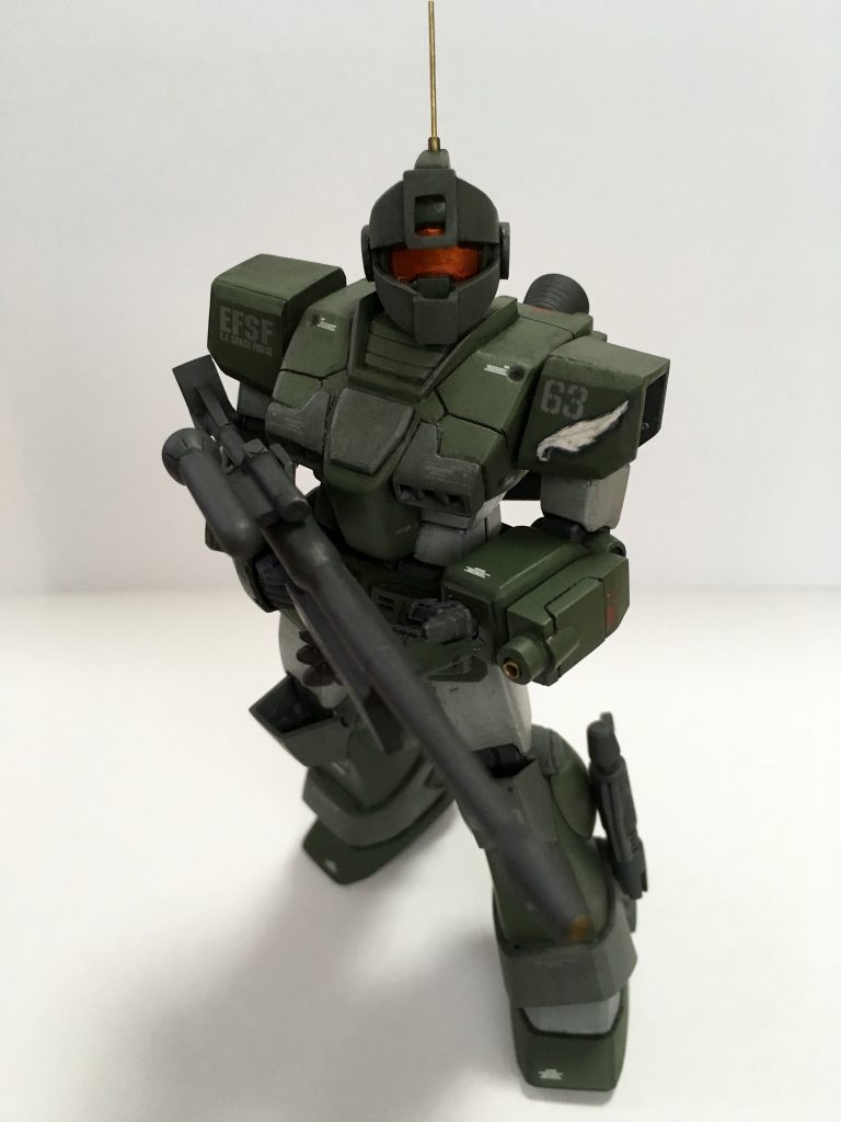 ボックスアートのポーズです。
バイザーも幅詰めしました。