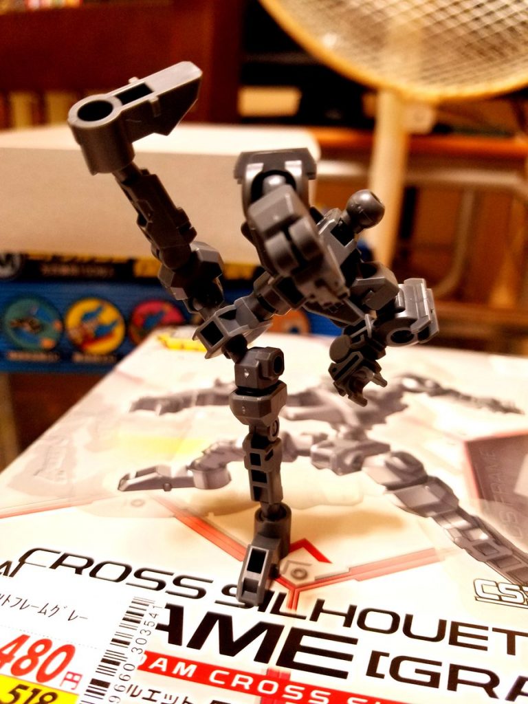 CSフレーム単体。すごくぐりぐり動きます。組み立てもすごく簡単でした。