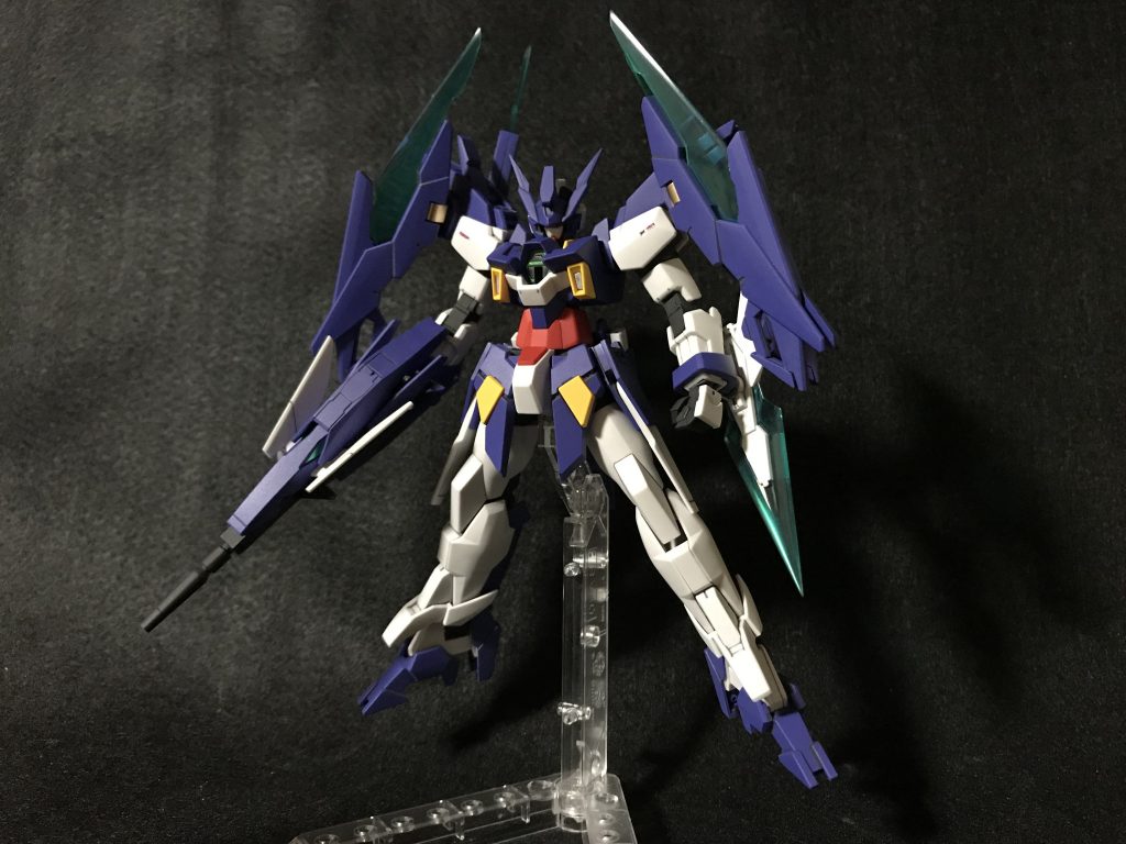 スタンドで浮かせてますが、素立ち。GBN王者の風格がありますよね！カッコいい！