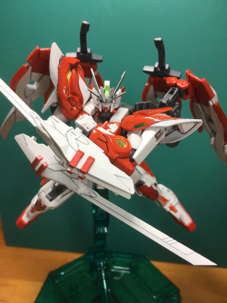 おまけでフェイダトンファーも用意。炎トライ第11話で、教頭のシミズ・シンヤとバトルした際に試作版のフェイダトンファー(細身の刃)を使用していたので、後にフリーダムフレイムフェーダーに使えるように先行製作。