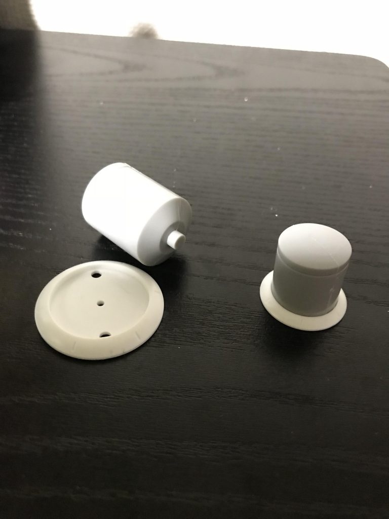 シルクハットはプロペラントタンクとレドームパーツを組み合わせました。