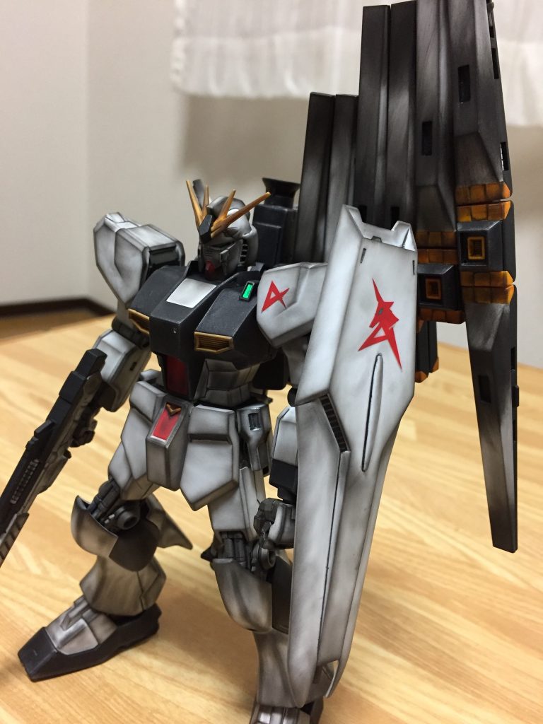 HGUC1/144 νガンダム 過去作–2枚目/制作者：@gyuuuutora
