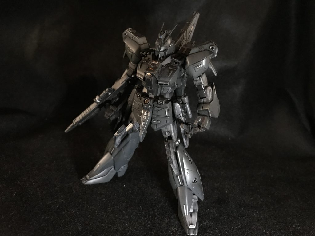 斜め上から。
ソリッドスネーク風なので、スニーキングカラー（笑）