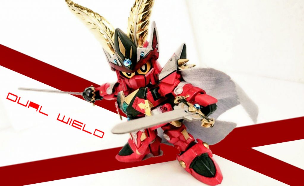 マントに超絶拘っていまして、
左肩・左背中穴 右肩・右背中肩 左肩・右肩…三枚にマント用の布を差し込むことで継ぎ目が背中から見えない上にマントのボリュームがかなり出ます。
分かる人に言うとS.H.Figuartsのマントの付きかたが近いです。
[これは後々にも生かされてるような生かされていないようなです。](https://gumpla.jp/sd/23978)