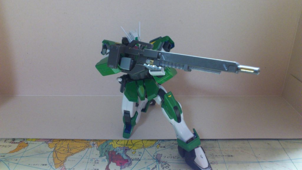 こちらスナイパーライフル装備です。