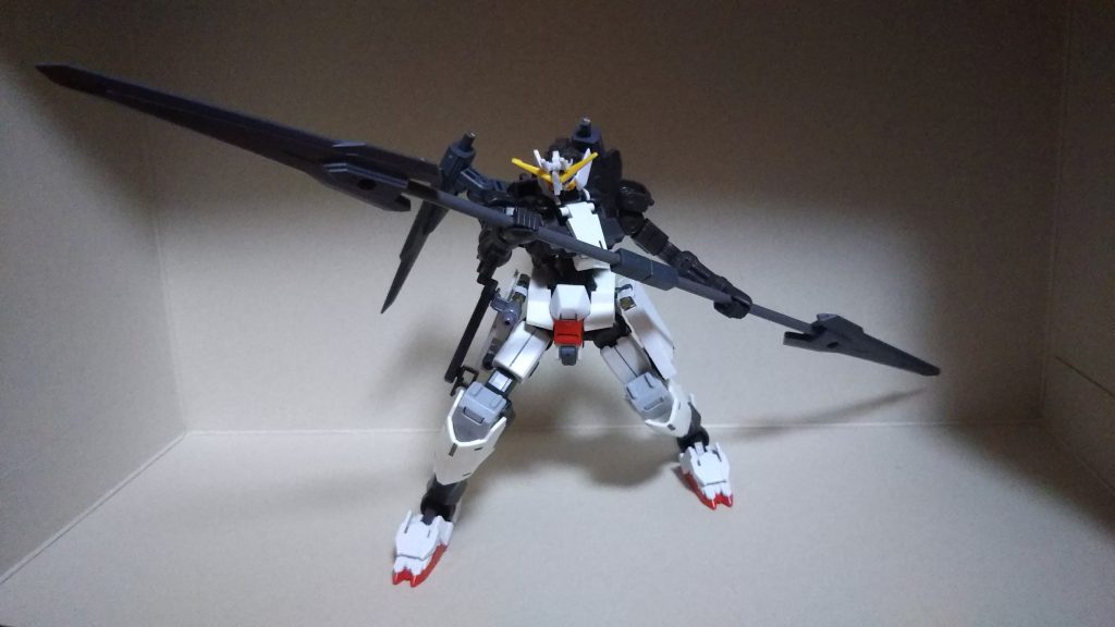 バレルユニット
バインダーガンの先端部。アクチュエーターユニットに接続してビームキャノンとして使用する他、チェインシャフトに接続した[パルチザン]及び[ツインパルチザン]として使用する。単体ではビームを撃てない。