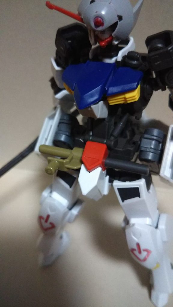 スパークロッドはフロントアーマーに