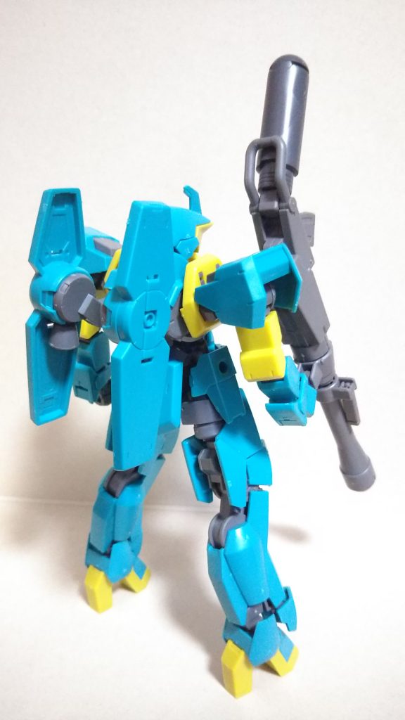 11時30分26秒になりましたが暑さしのぎになれば良いなーとか考えながら作ったグレイズ。基本仕様は某ビタミン炭酸なカラーリング以外はグレイズと共通。ただし冷却装置が通常より強力なタイプになっている。