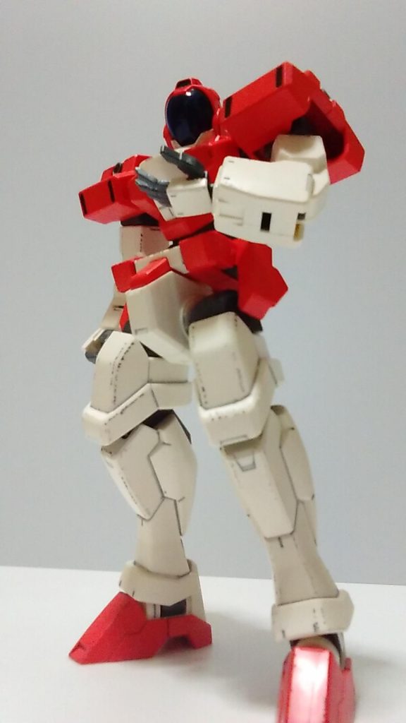 手にパイロットとか乗せているイメージで