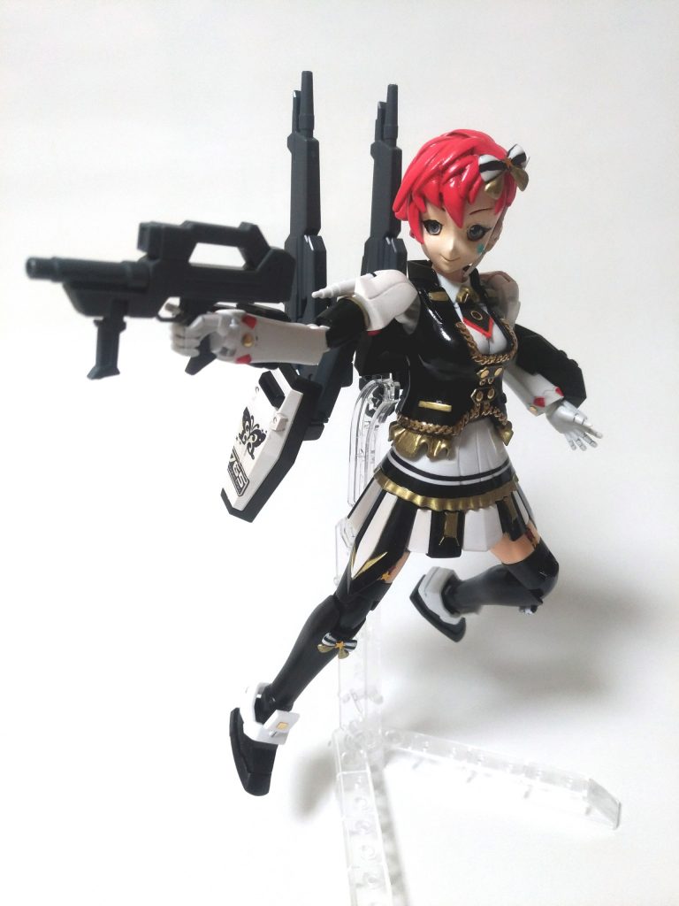 ふみなに付属のライフルも似合いますね