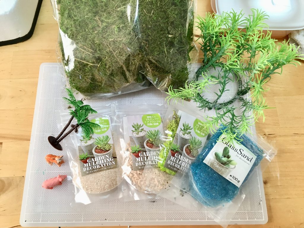 ジオラマ表現初挑戦でしたが、楽しく制作できました。ありがとう100円ショップ。