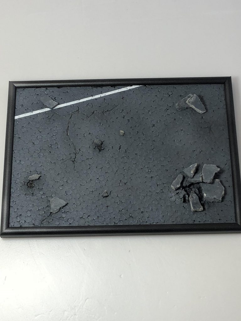 台座です
材料は全てダイソーで揃えて300円程で出来ました。