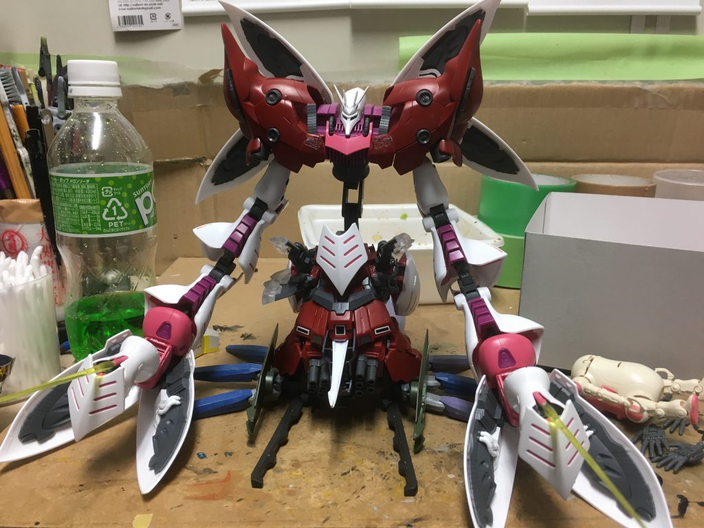 こいつの最初の姿です。この頃は触手などを生えてない正統派ラスボスを目指して作ってました。