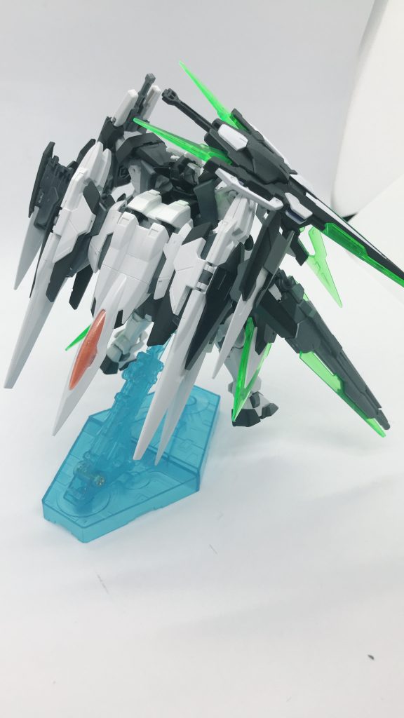 どうも真っ直ぐピンっとならない…