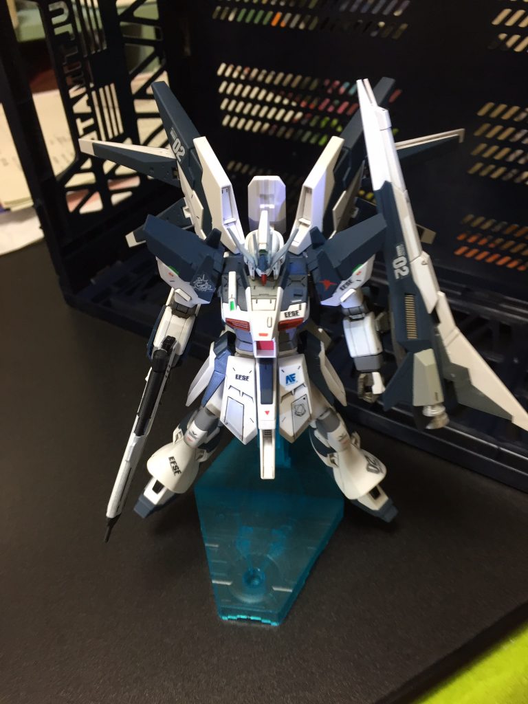 Hi-νガンダムヴレイブ アムロ仕様–7枚目/制作者：真樹京介