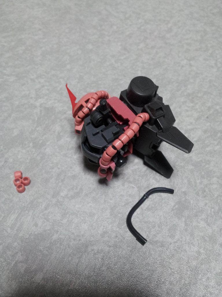 バックパックを調整して取り付けました。