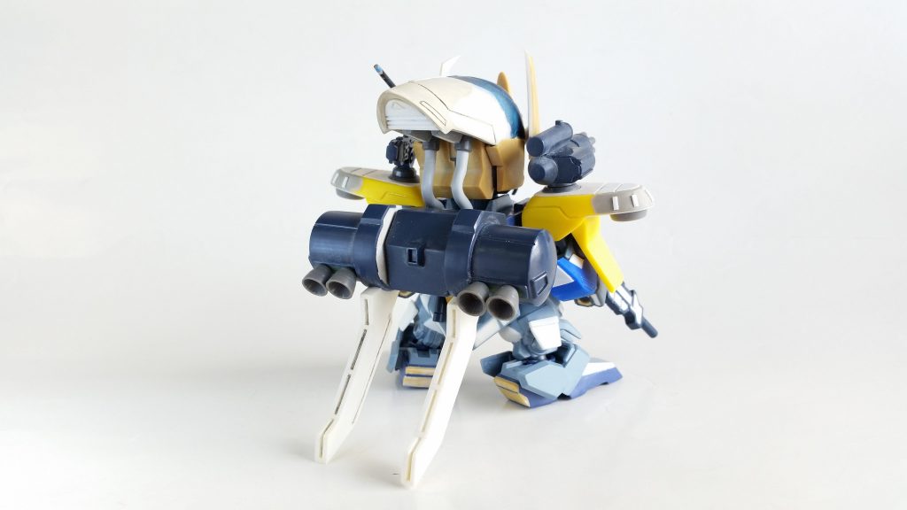 バックパックは元祖SD百式改の物をベースにプラ板等で形状変更。