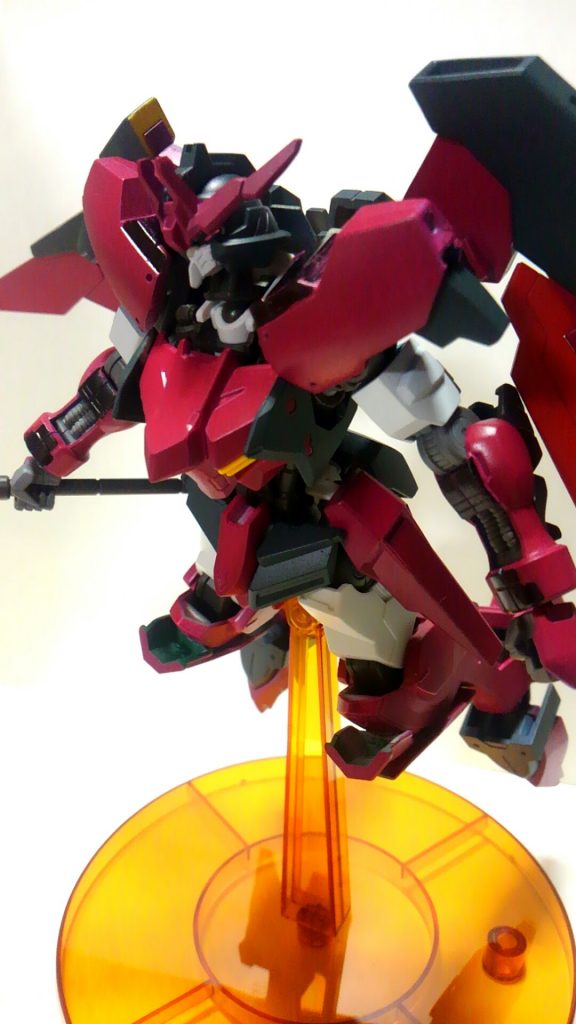 ガンダムヴァラク–3枚目/制作者：ユウ