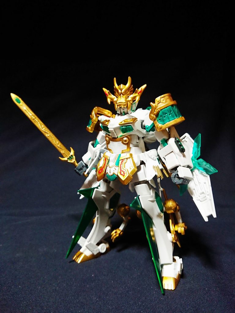 龍大帝から組み換えることで巨神体を再現。
設定画と大きく違うのは龍輝宝での説明通りで、LWでの龍輝宝は修復され機械的な見た目に対し、修復前のオリジナルの状態のためこれが真の姿という設定をつけました。