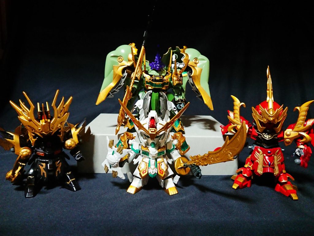 四候のサイズ差があまり出ないよう、フォーマットはユニコーンのBBシリーズをメインに使っています。