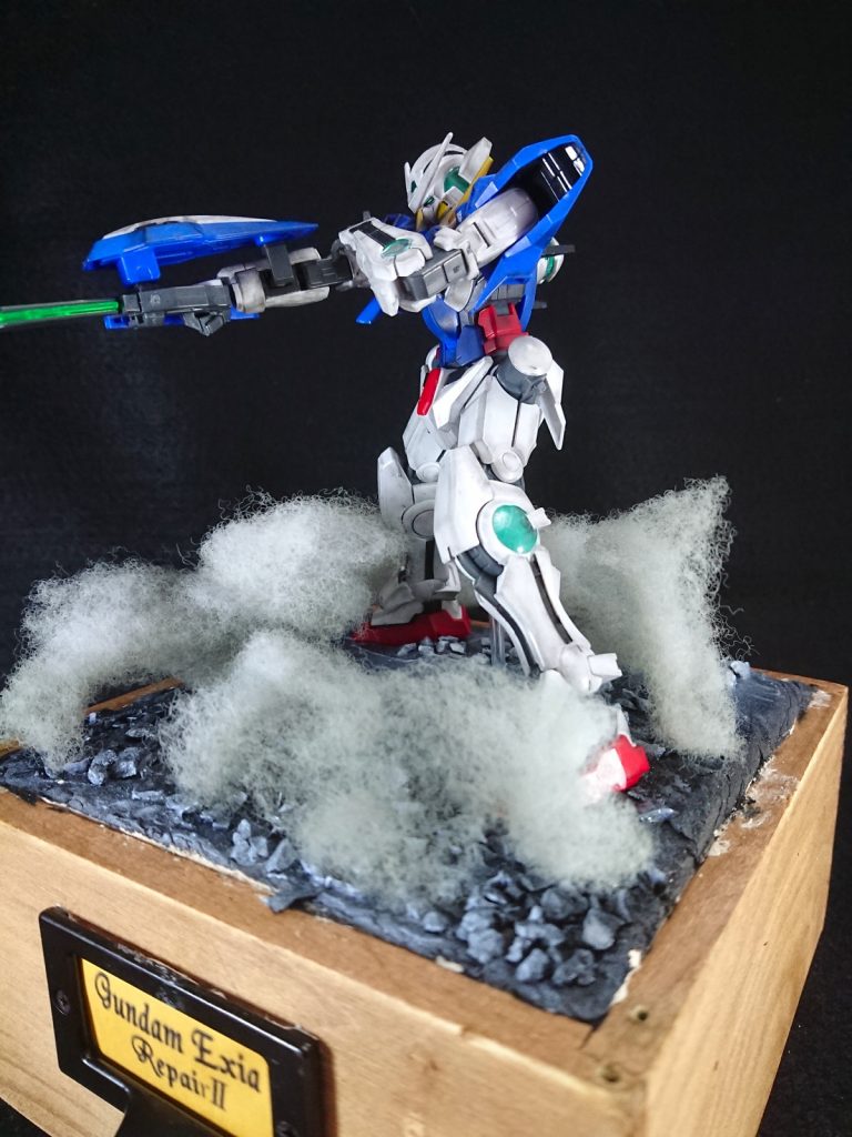 それなりに汚し入れてるけど照明で消えちゃうな…