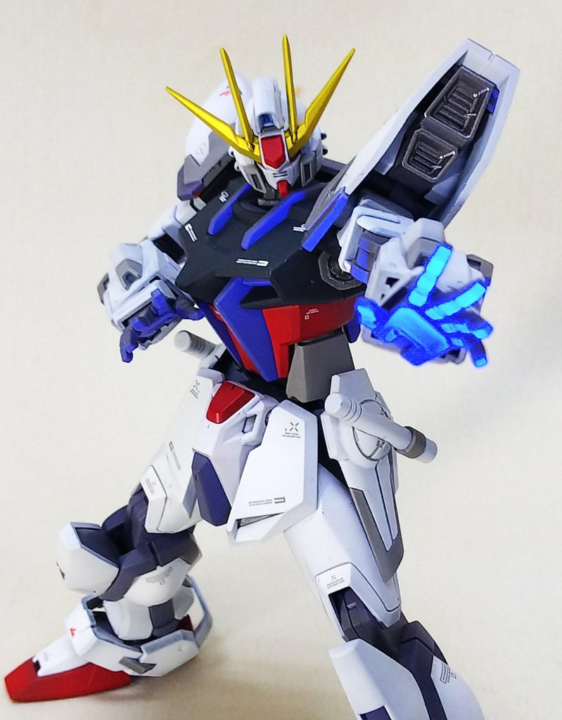 ブラックライトを当てることでRGを再現 RGファンガーッッッ!!