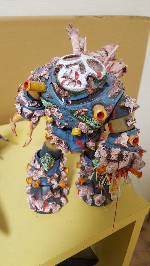 どたまにドクロつけました。血糊は木工ボンドに塗料を練って作りました。