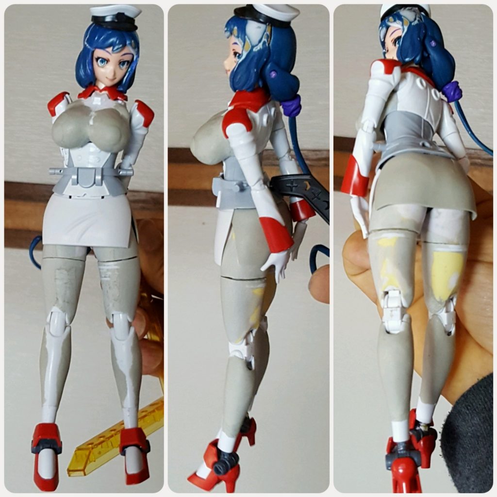 スカートパーツの後部は、エポパテに置き換えて作り直しています。
乾きかけのスカートパーツをお尻に押し付けることで、透けたパンツラインを表現しています。
