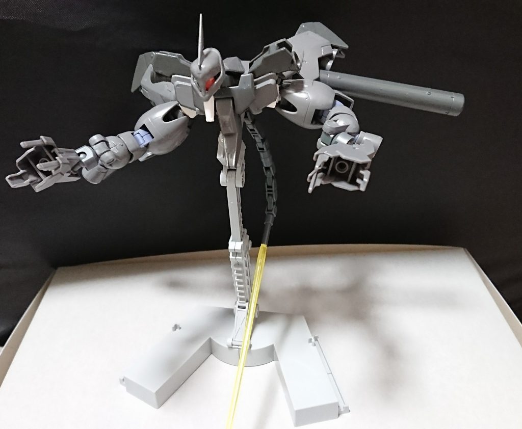 [総合スペック]シャッカーの総合スペックは1.0～13.0の内...7.9と判断。

[戦果]
敵の防衛地点の破壊に貢献。
水色のセイバーに損傷を負わせる(水色のセイバーは後に紹介)
Gブリッサを中破させる(Gブリッサは後に紹介)

水色のセイバーに頭部アンテナとプロペラントタンクを破壊される。
Gブリッサに撃破される。