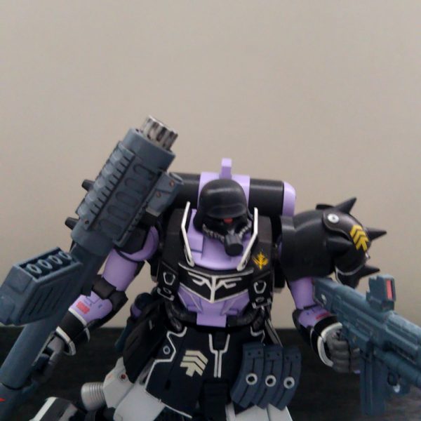 黒い三連星に憧れたギラズール