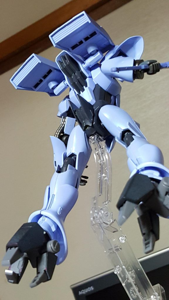 バックパックもオーラコンバーターとしては小さいと言えばそうですが、まあ許容範囲かなと思います。