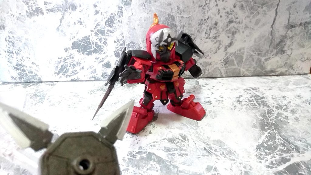 大型手裏剣 嵐

イメージしたのは
大旋鬼頑駄無+隠密頑駄無

ビルドナックルを使用しているので、手に表情がついてピッタリ！