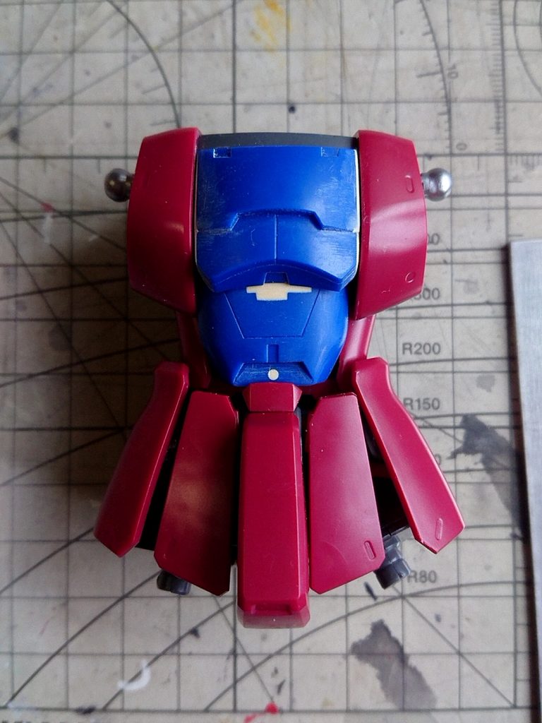 胸部、腹部はザクⅠより移植