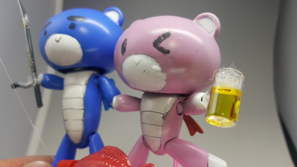 旦那の横でビールを呑んでいるということでほっぺたを赤らめようとしたのですが、あまりわかりませんね(^_^;)
あと墨入れの拭き残しが汚ぇ…(^_^;)