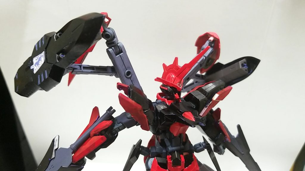 シールドから銃撃も可能