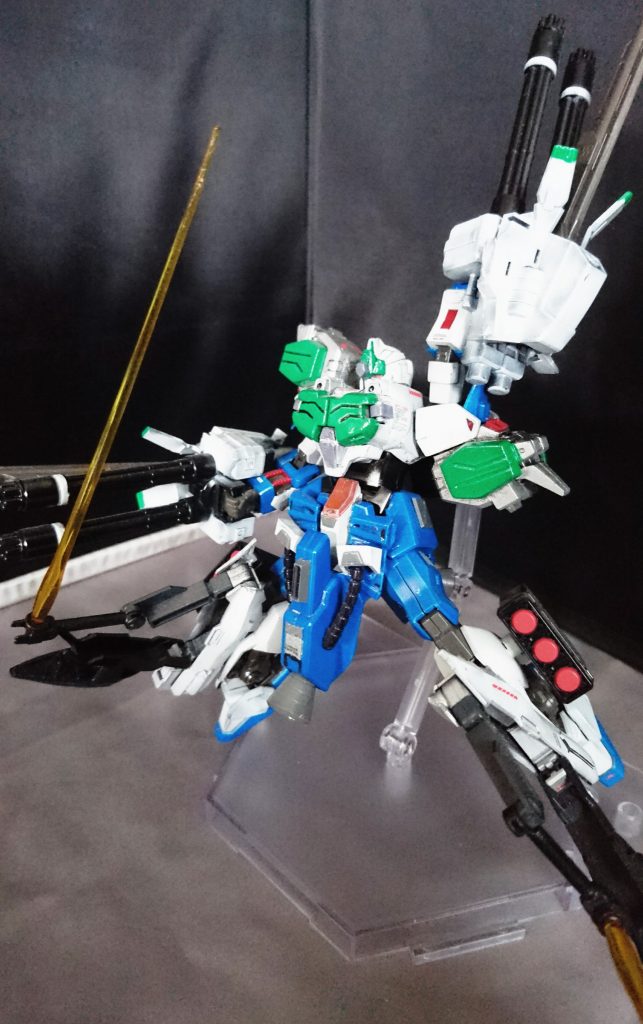 更に足にはビームサーベルを装備!!
体は兵器でできています(^-^)v