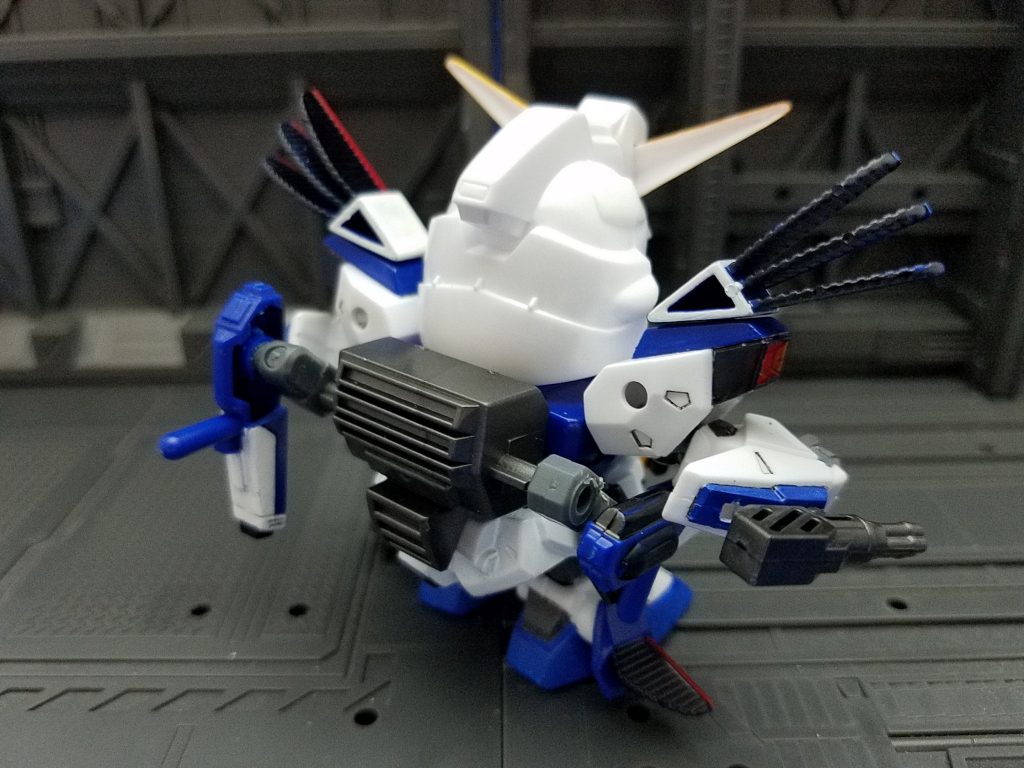 Vタイプはヴェスバーのアームがオミットされておりそこをポリキャップを組み合わせて再現。肉抜きされてるヴェスバーもキットをもう１つ用意し、貼り合わせて塞ぎました。