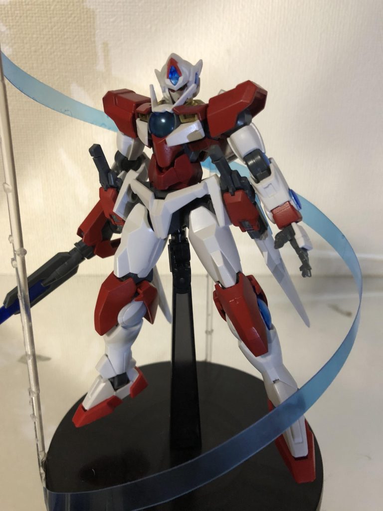 最後にバックパックを外した素体姿です。
個人的にこの形態も大好きです。あと台座も少し弄りました。本当は台座から生えてるクリアパーツを機体にも付けたかったのですが…イメージが足らず出来ませんでした…多分ですがまた改造します。
遅れましたがガンスタ様復活おめでとうございます‼︎これからもよろしくお願いします!