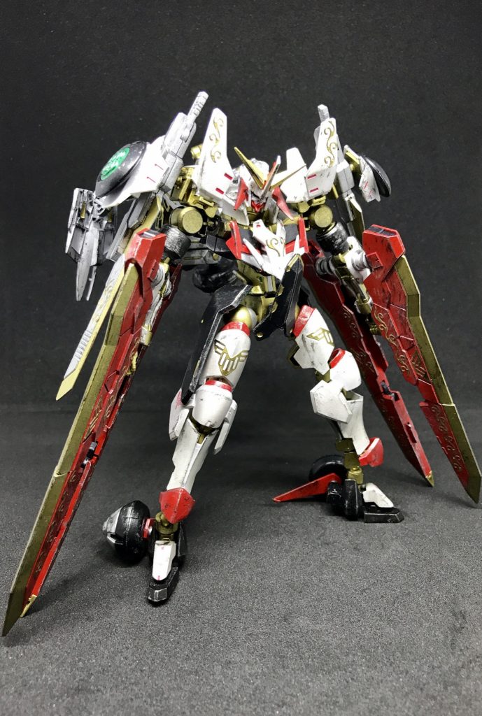 ガンダムラグナ–4枚目/制作者：komurofactory