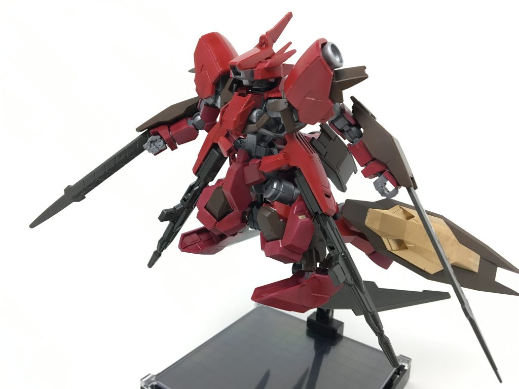 顔をそのままにするのが嫌だったので、フラウロスの頭部パーツを2機分くらいくっつけてます。