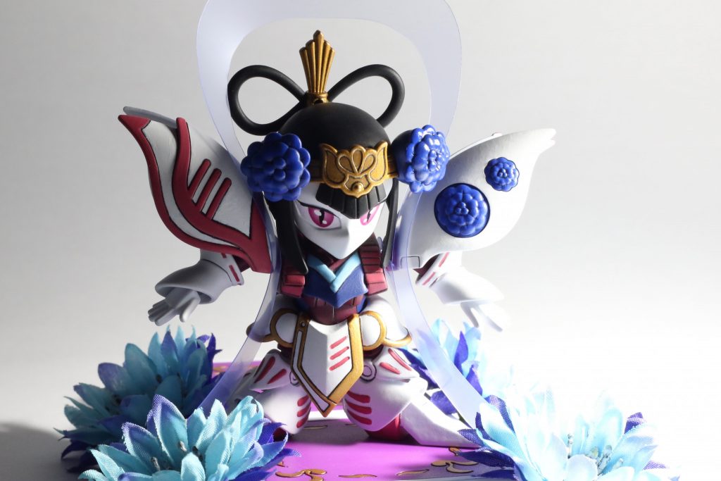 青を基調にカラーリングを変更しています。