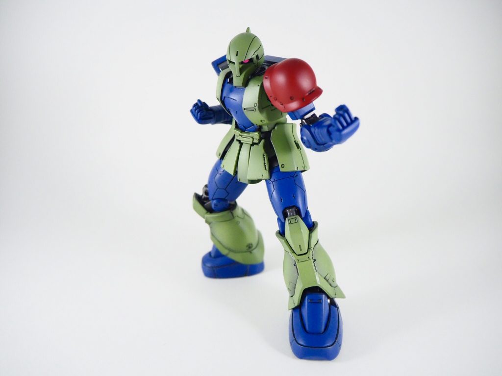 赤い肩のアイツ–4枚目/制作者：ヤマクロス