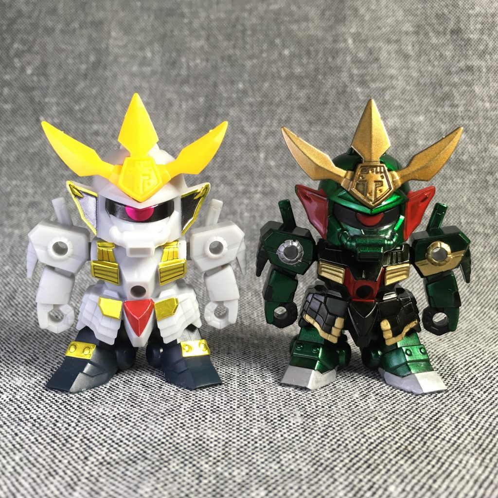 素組みとの比較。キャンディ塗装を施しています。