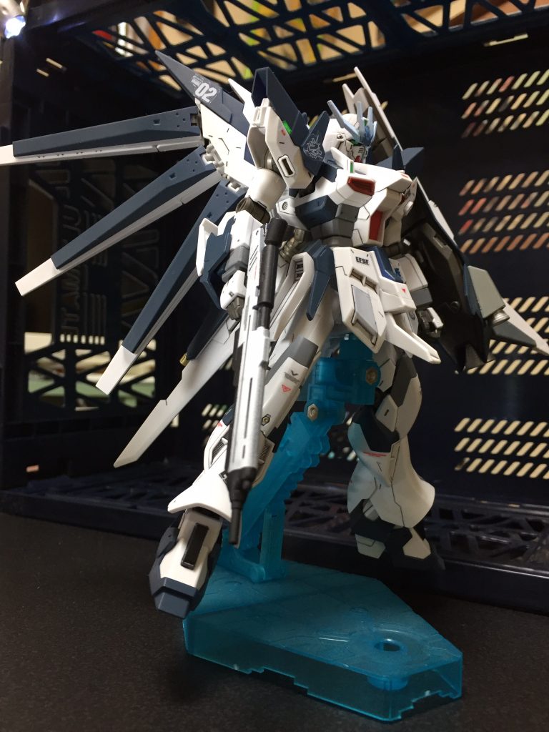 Hi-νガンダムヴレイブ アムロ仕様–5枚目/制作者：真樹京介