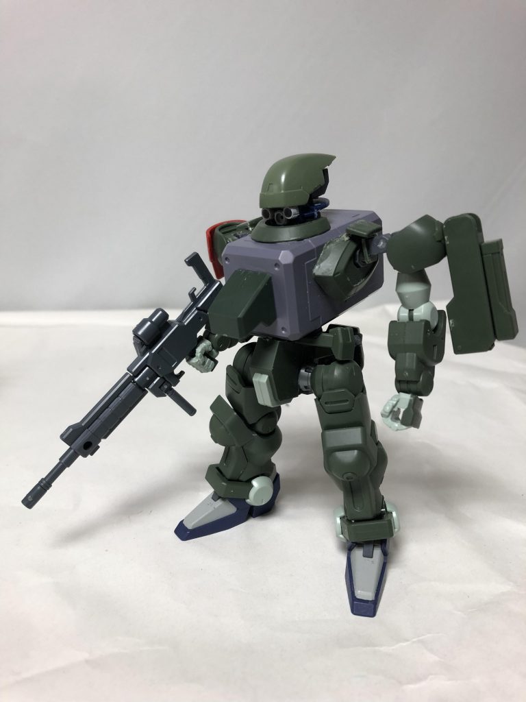 ボディ変更。この時点ではモックハンマーを
胴体に使用。