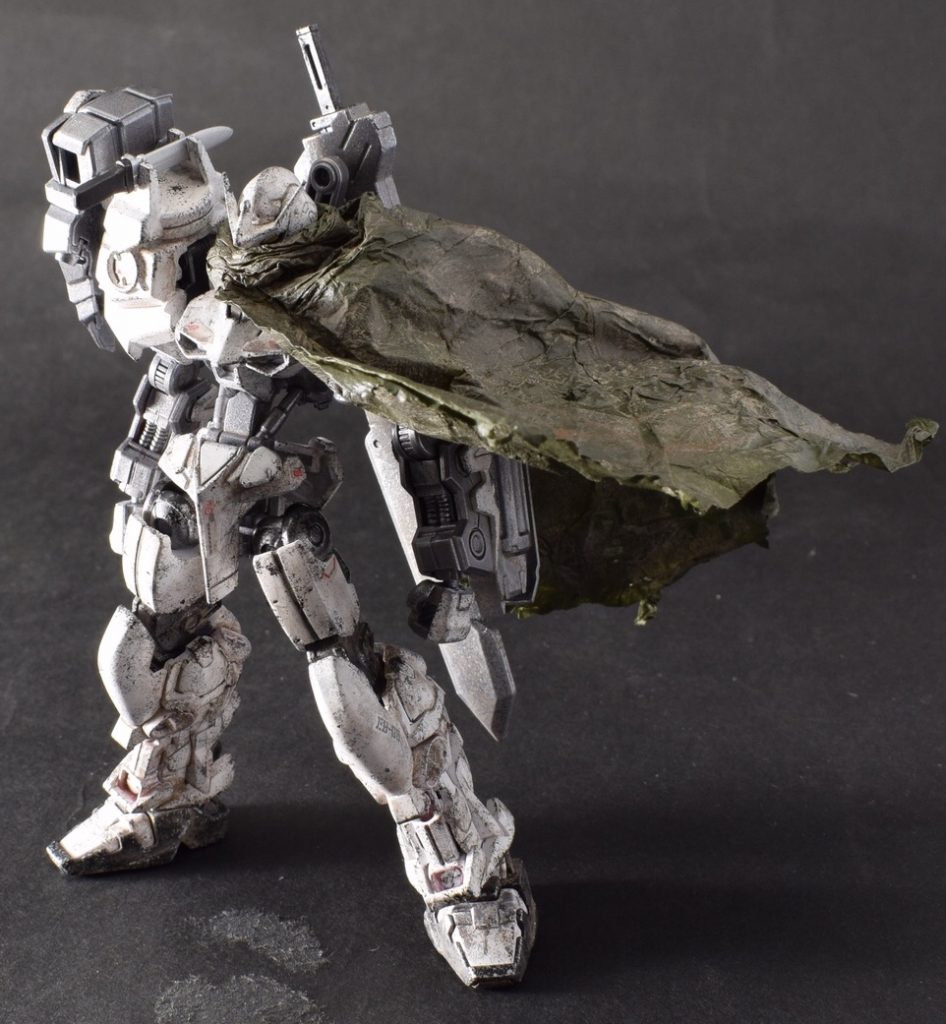 マントはティッシュで製作しました!なかなかのお気に入りです!